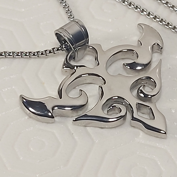 TRIBAL PENDANT NECKLACE ,STAINLESS STEEL 22 IN. - Picture 3 of 7